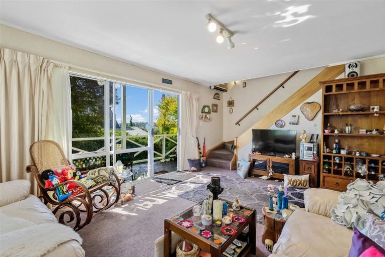 Photo of property in 2/36 Gosford Drive, Botany Downs, Auckland, 2010