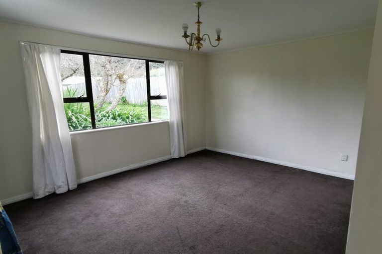 Photo of property in 42 Kamahi Street, Stokes Valley, Lower Hutt, 5019