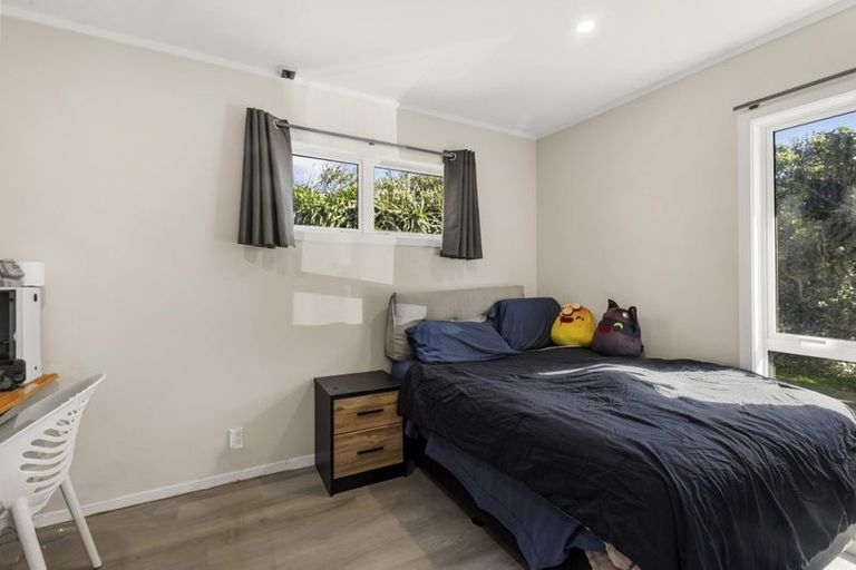 Photo of property in 10 Linwood Way, Island Bay, Wellington, 6023