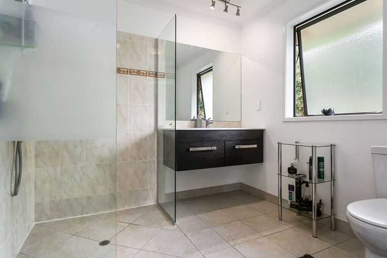 Photo of property in 2 Lake View Drive, Karapiro, Cambridge, 3494