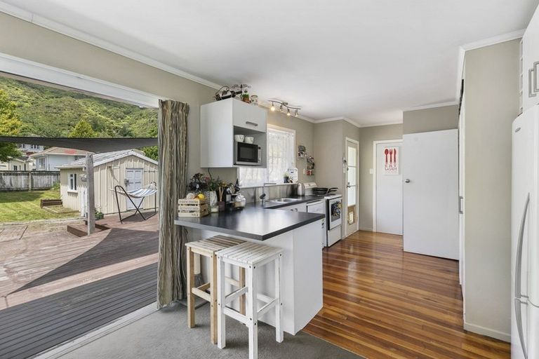 Photo of property in 79 Peel Place, Wainuiomata, Lower Hutt, 5014