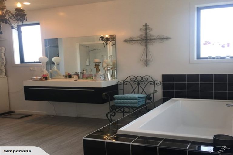 Photo of property in 3 Venus Place, Arthurs Point, Queenstown, 9371