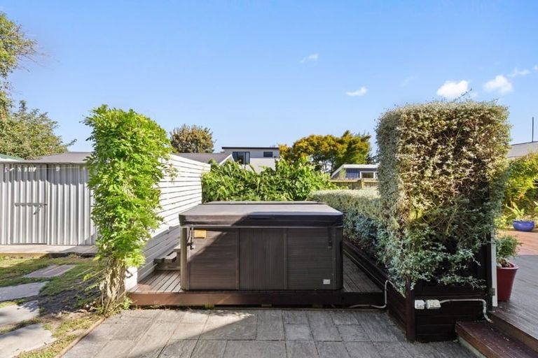 Photo of property in 40 North Parade, Richmond, Christchurch, 8013