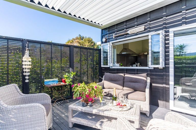 Photo of property in 37 Grove Road, Mangawhai Heads, Mangawhai, 0505