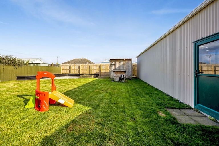 Photo of property in 35 Collins Street, Hawera, 4610