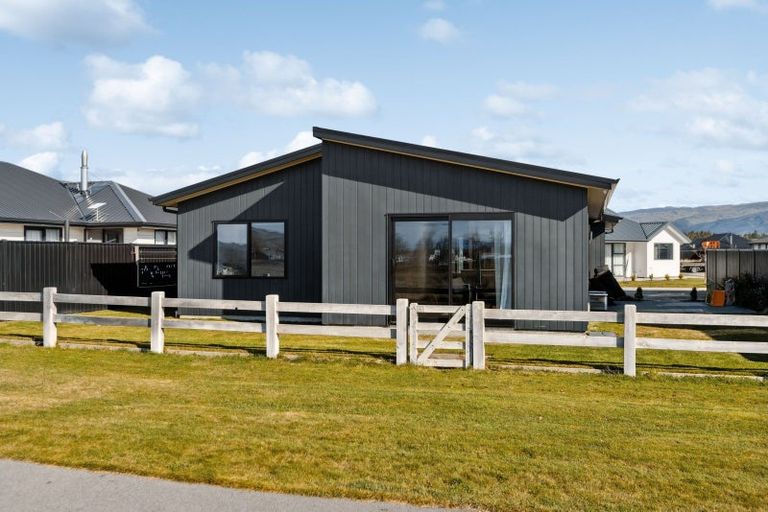 Photo of property in 11a Quigley Crescent, Cromwell, 9310