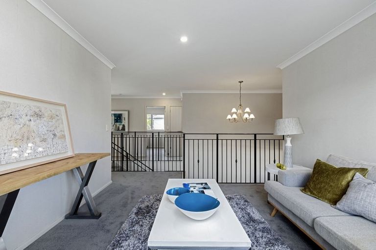 Photo of property in 12 Bur Oak Terrace, Schnapper Rock, Auckland, 0632