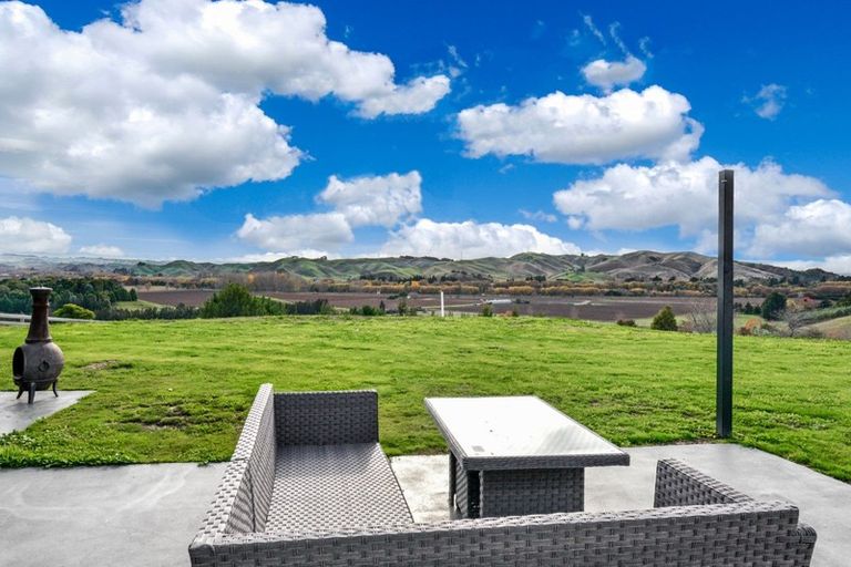 Photo of property in 23 Wheatley Road, Waiohiki, Napier, 4183