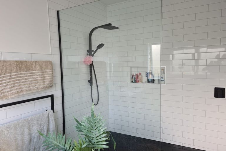 Photo of property in 227 The Esplanade, Petone, Lower Hutt, 5012