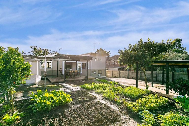 Photo of property in 256a Bucklands Beach Road, Bucklands Beach, Auckland, 2012