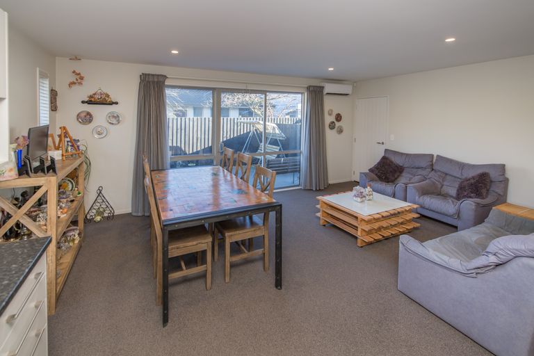 Photo of property in 13 Cross Street, Phillipstown, Christchurch, 8011
