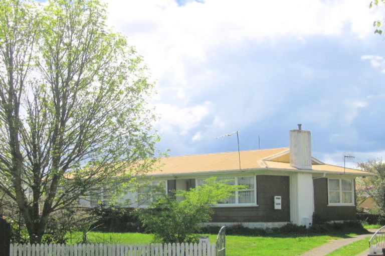 Photo of property in 13 Byron Grove, Owhata, Rotorua, 3010