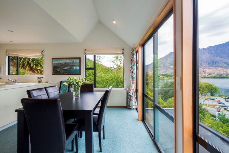 Photo of property in Marina Village, 1/10 Marina Drive, Frankton, Queenstown, 9300