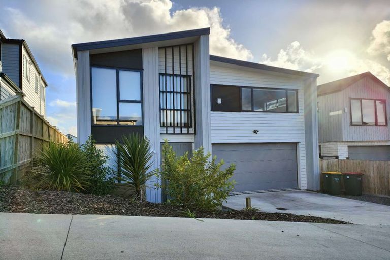 Photo of property in 6 Hautoa Lane, Flat Bush, Auckland, 2019