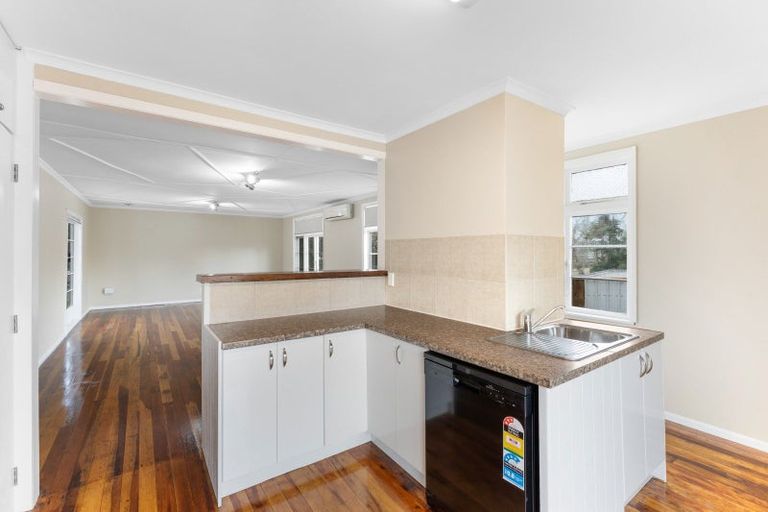 Photo of property in 30 Tararua Street, Pahiatua, 4910