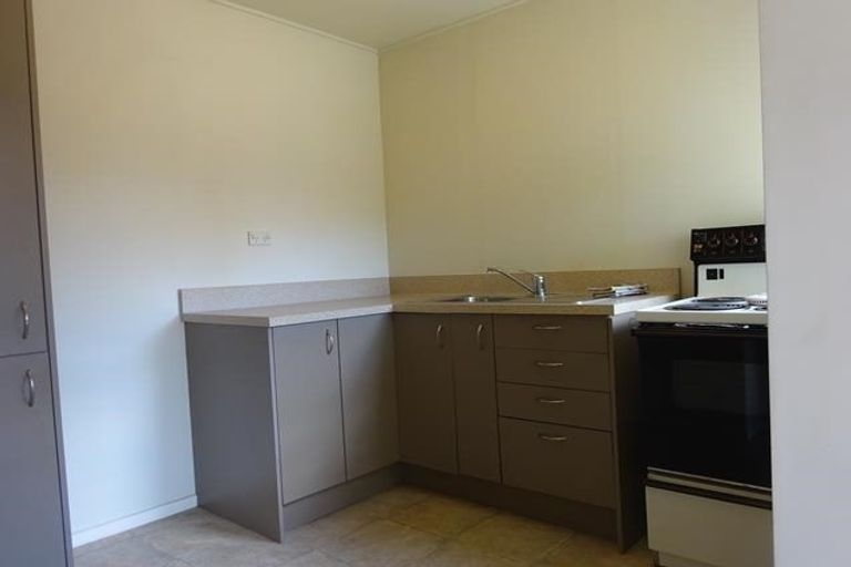 Photo of property in 3/32 Napier Road, Havelock North, 4130