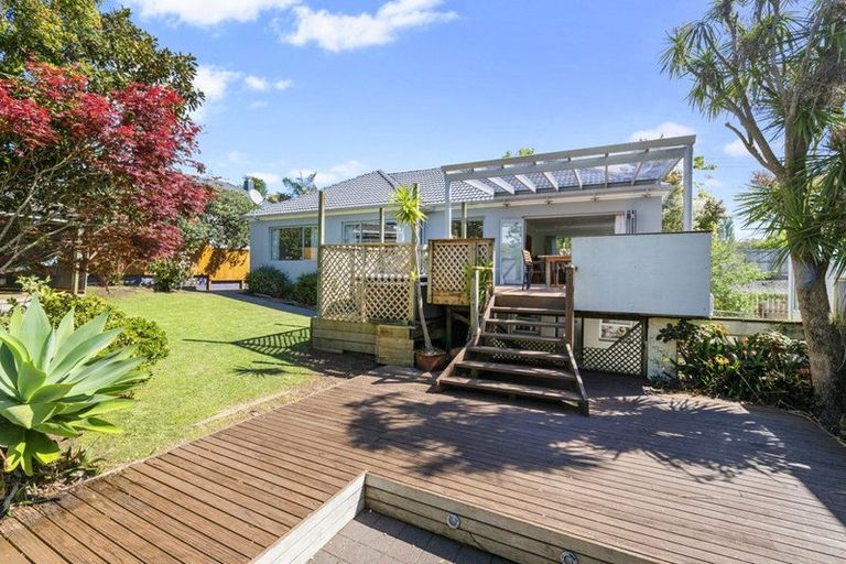 Photo of property in 192 Lake Road, Belmont, Auckland, 0622