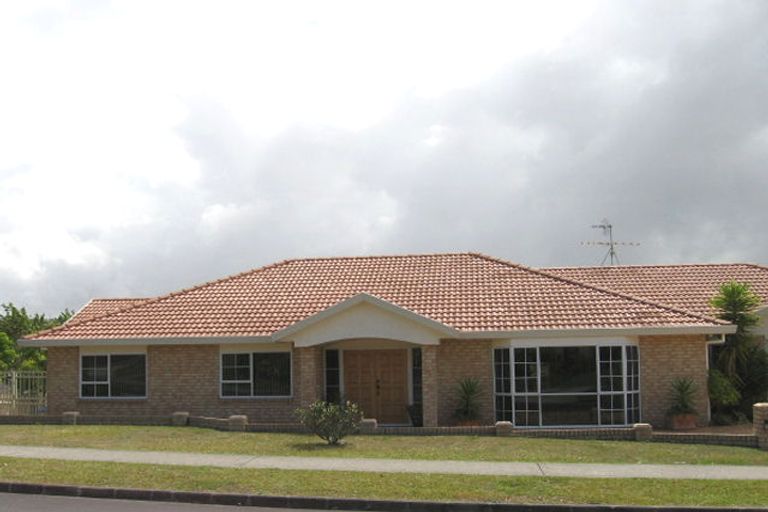 Photo of property in 2 Seacrest Drive, West Harbour, Auckland, 0618