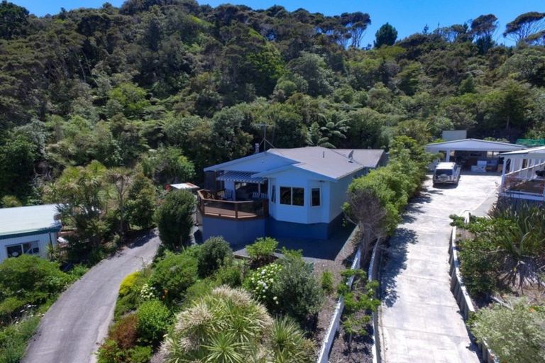 Photo of property in 13 Bush Point Road, Cable Bay, 0420
