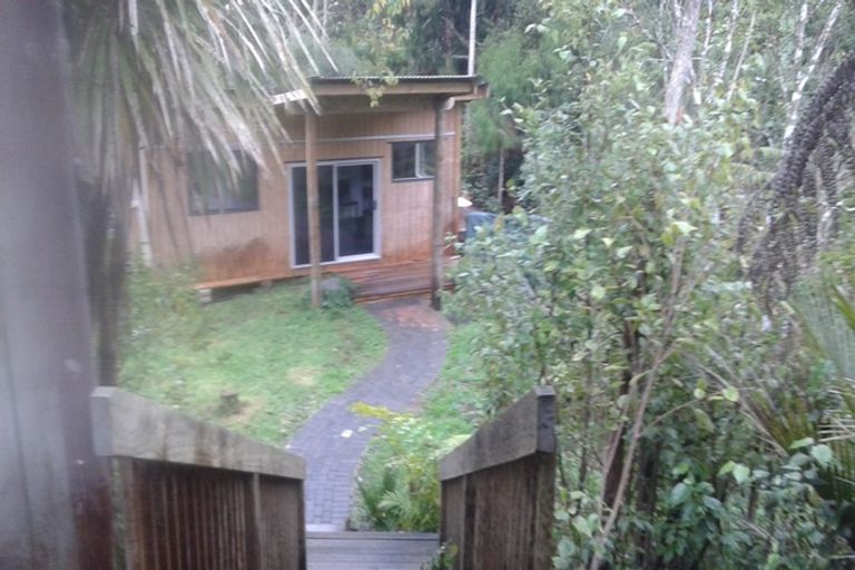 Photo of property in 82 Opanuku Road, Henderson Valley, Auckland, 0612