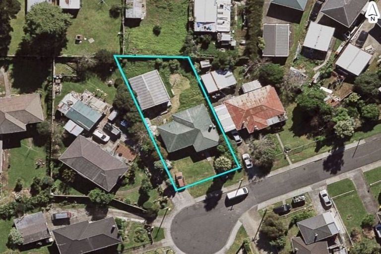 Photo of property in 5 Sutton Avenue, Mangere East, Auckland, 2024