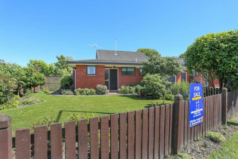 Photo of property in 2/2 Sabys Road, Halswell, Christchurch, 8025