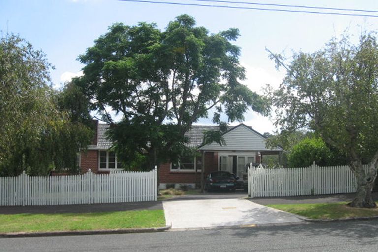 Photo of property in 14 Carnarvon Avenue, Glendowie, Auckland, 1071