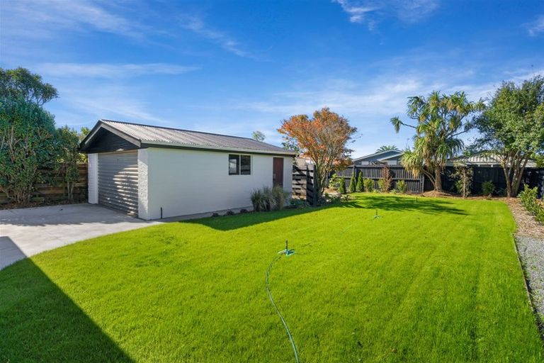 Photo of property in 32 Royalist Avenue, North New Brighton, Christchurch, 8083