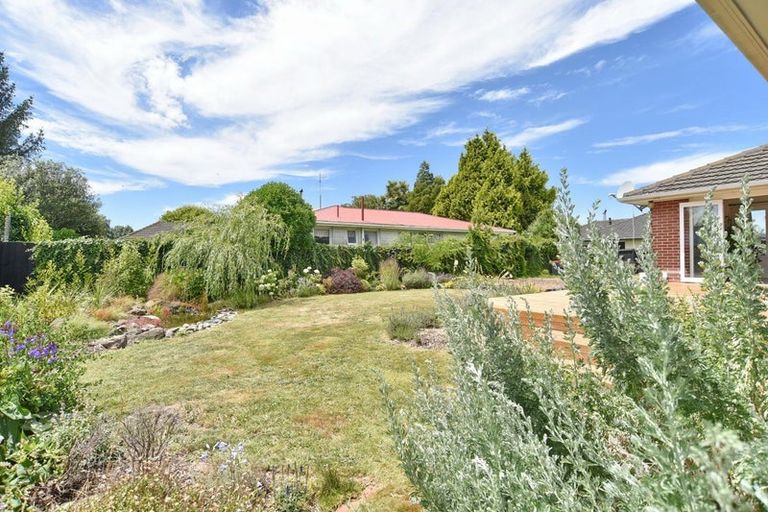 Photo of property in 25 Fairmont Place, Hornby, Christchurch, 8042