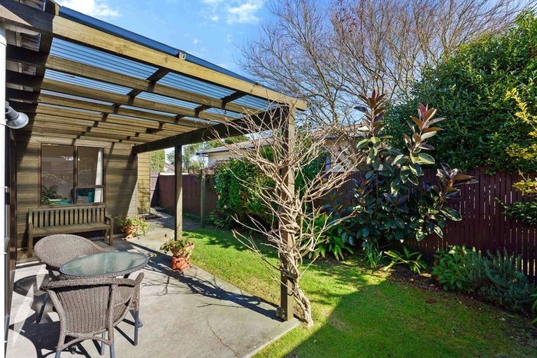 Photo of property in 37 Matai Street, Waikanae, 5036