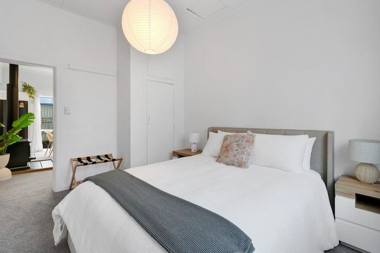 Photo of property in 42 Gaine Street, New Plymouth, 4310