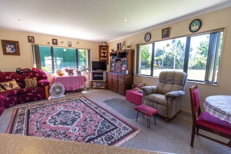 Photo of property in 17 Haultain Street, Kihikihi, Te Awamutu, 3800