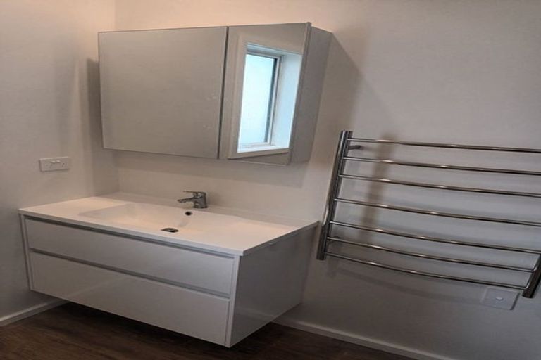 Photo of property in 25b High Street West, Waitara, 4320