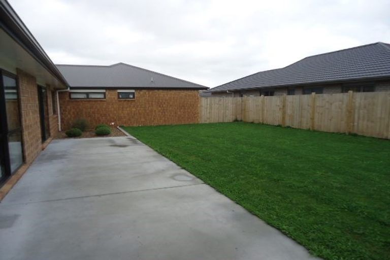 Photo of property in 26 Piwakawaka Court, Rototuna North, Hamilton, 3210