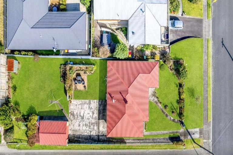 Photo of property in 80 Sutherland Road, Brookfield, Tauranga, 3110