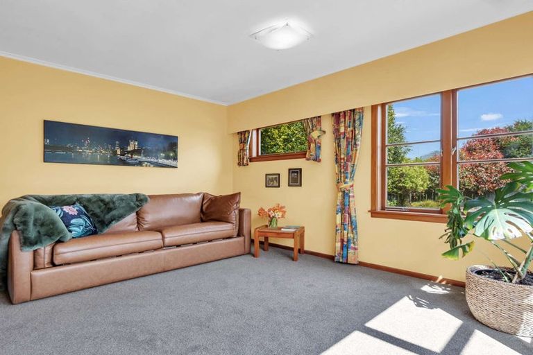 Photo of property in 2 Davidson Street, Glenholme, Rotorua, 3010