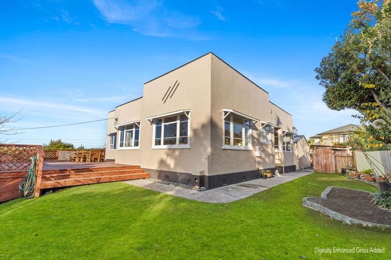 Photo of property in 33 Great North Road, Saint Johns Hill, Whanganui, 4501