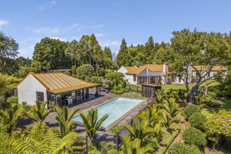 Photo of property in 221 Awai Road, Tarurutangi, New Plymouth, 4372