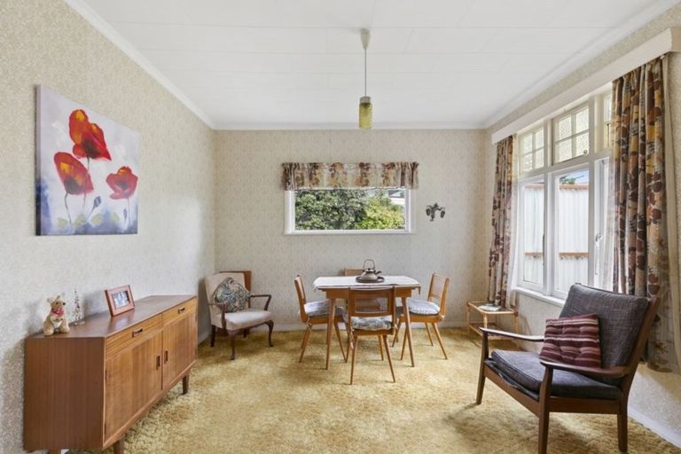 Photo of property in 178 Onepu Road, Lyall Bay, Wellington, 6022