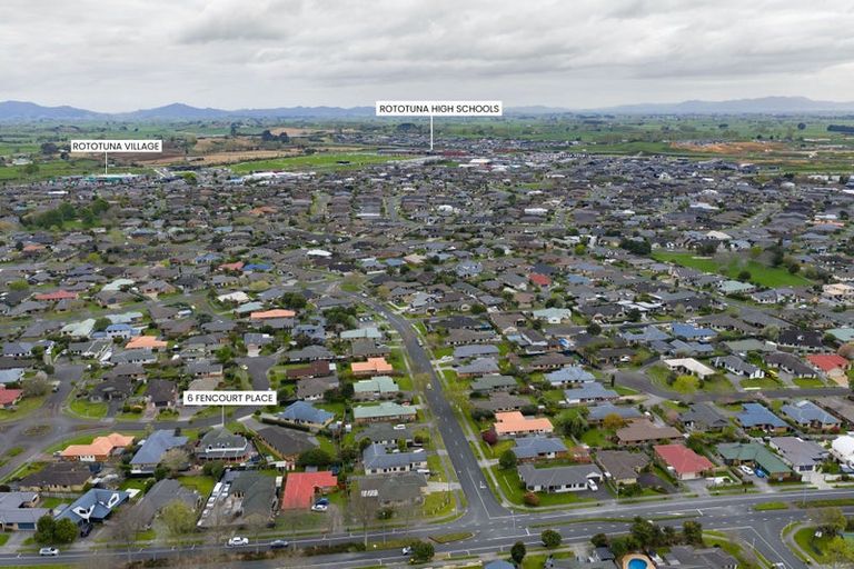 Photo of property in 6 Fencourt Place, Rototuna North, Hamilton, 3210