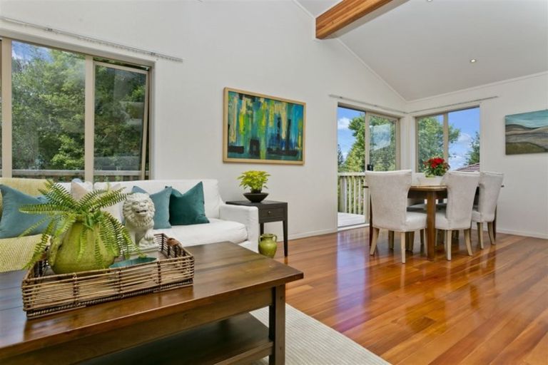 Photo of property in 1/226 Forrest Hill Road, Forrest Hill, Auckland, 0620