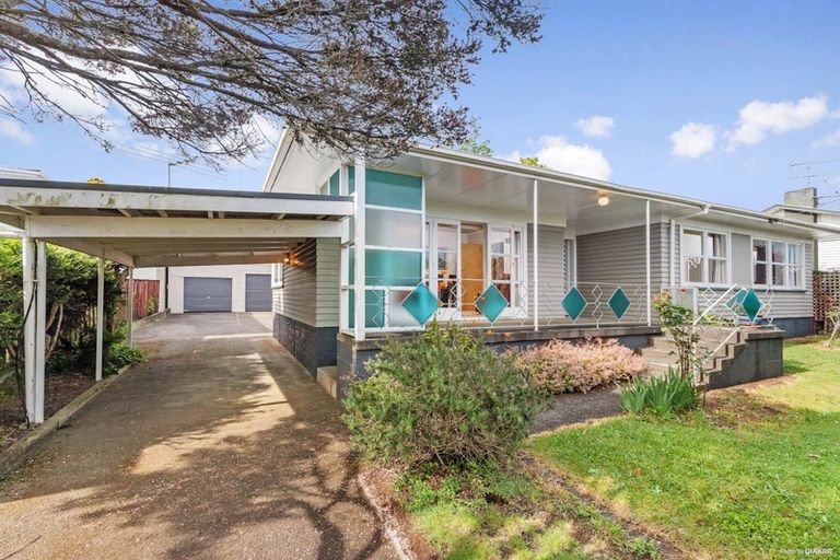 Photo of property in 138 Kitchener Road, Pukekohe, 2120