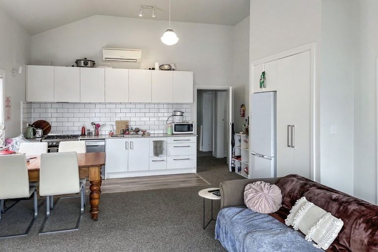 Photo of property in 2 Telford Terrace, Oriental Bay, Wellington, 6011