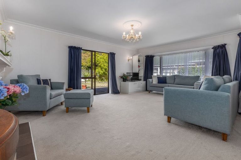 Photo of property in 272 Te Moana Road, Waikanae, 5036