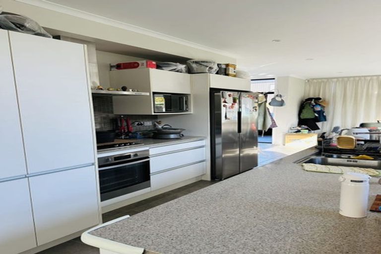 Photo of property in 2 Rarahu Road, Hobsonville, Auckland, 0616