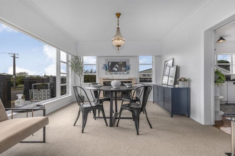 Photo of property in 14 Duke Street, Levin, 5510