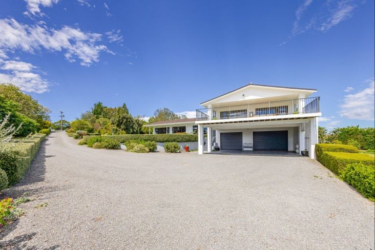 Photo of property in 370 Porangahau Road, Waipukurau, 4282