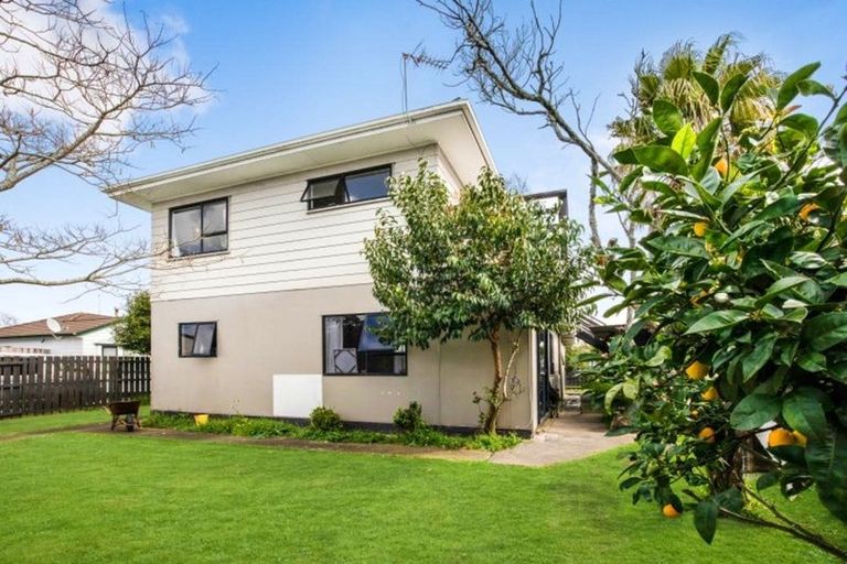 Photo of property in 6 Southview Place, Wattle Downs, Auckland, 2102
