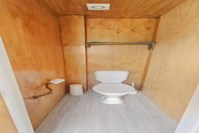 Photo of property in 1959 Parewanui Road, Parewanui, Bulls, 4894