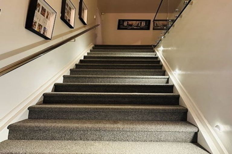 Photo of property in 10 Sophie Lane, Henderson, Auckland, 0612